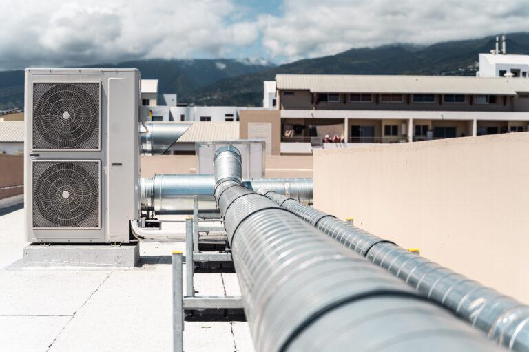 Lire la suite à propos de l’article Les Avantages Multiples de la Maintenance Préventive : Focus sur la Climatisation Industrielle.